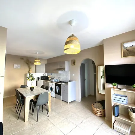 Apartamento 2 Cozy Apts, Fast Internet, 5 Min Walk To Beach!