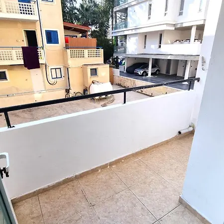 2 Cozy Apts, Fast Internet, 5 Min Walk To Beach! アパート *