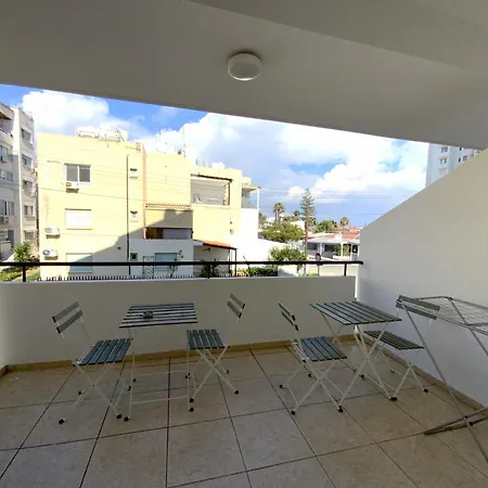 2 Cozy Apts, Fast Internet, 5 Min Walk To Beach! Apartamento *