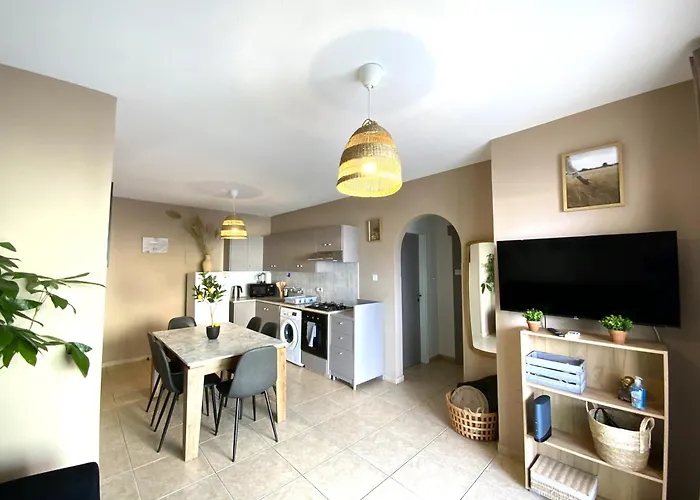 Apartamento 2 Cozy Apts, Fast Internet, 5 Min Walk To Beach!