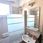 2 Cozy Apts, Fast Internet, 5 Min Walk To Beach! * Larnaca