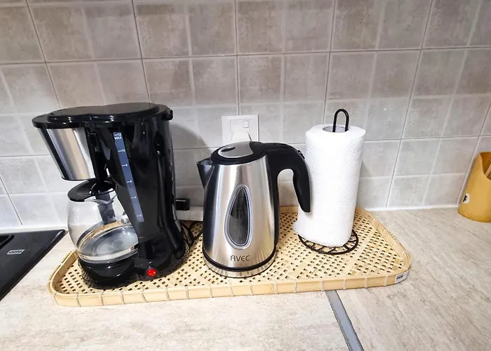 2 Cozy Apts, Fast Internet, 5 Min Walk To Beach! Apartmán Larnaca